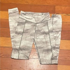 Under Armor girls youth leggings xs